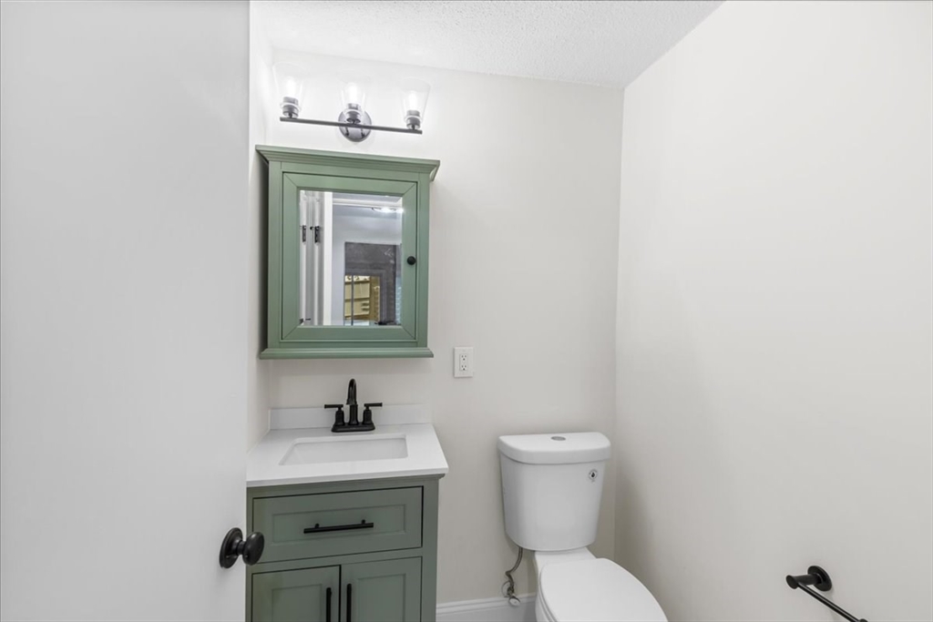 15 Bower Road, Unit A2 Quincy, MA 02169 - Photo 15 of 32 Gallery Image 15