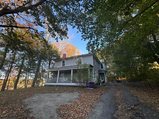 $244,800 | 36 Brunswick Avenue, Gardiner, ME 04345