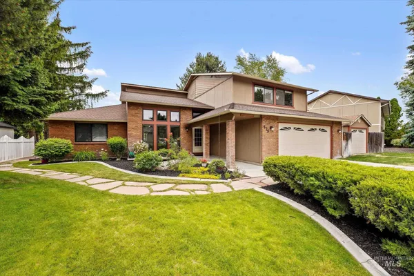 $814,000 | 575 Pebble Beach Way, Eagle, ID 83616