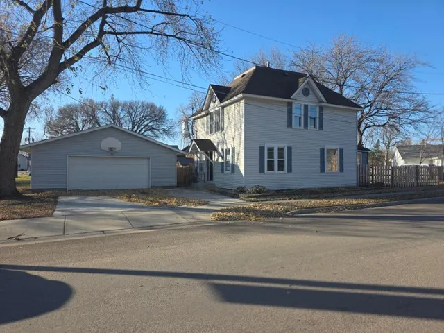 $152,500 | 800 Powers Street, Stewart, MN 55385