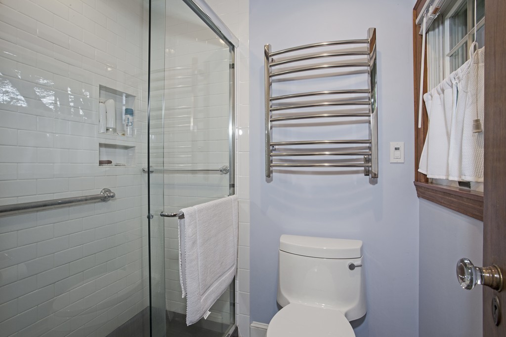 162 Waban Avenue Newton, MA 02468 - Photo 19 of 24 a bathroom with a toilet and a shower