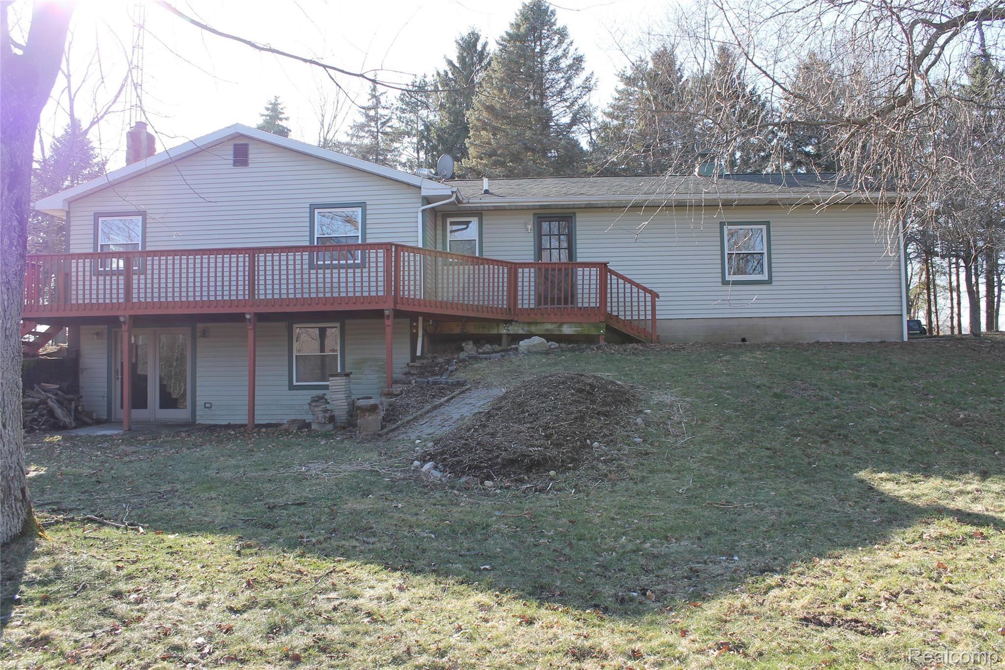 10605 Noggles Road Manchester, MI 48158 - Photo 4 of 74 IMG_0524.JPG