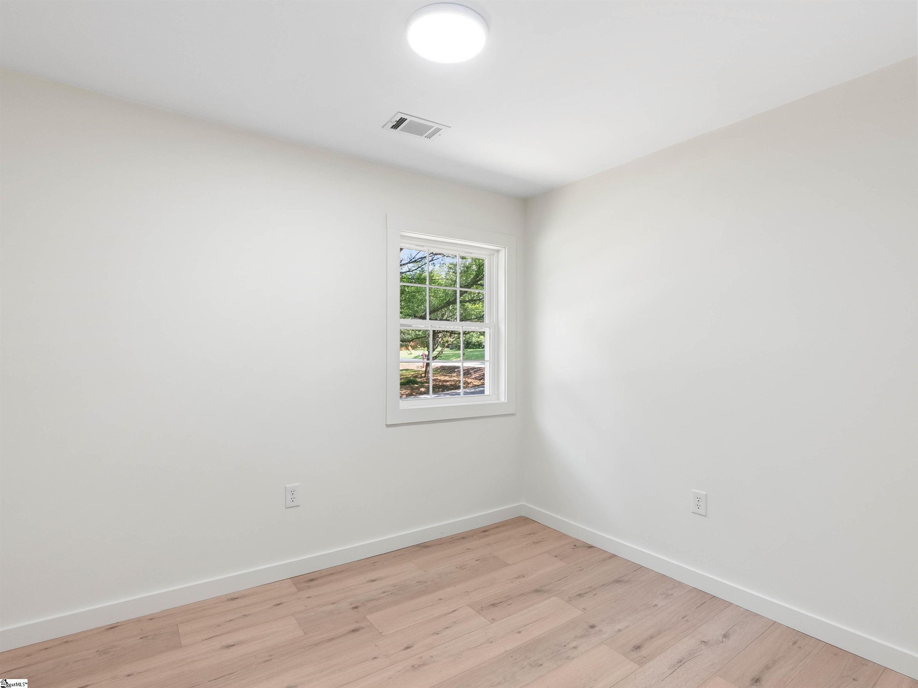 1 Lamar Circle Greenville, SC 29605 - Photo 27 of 32