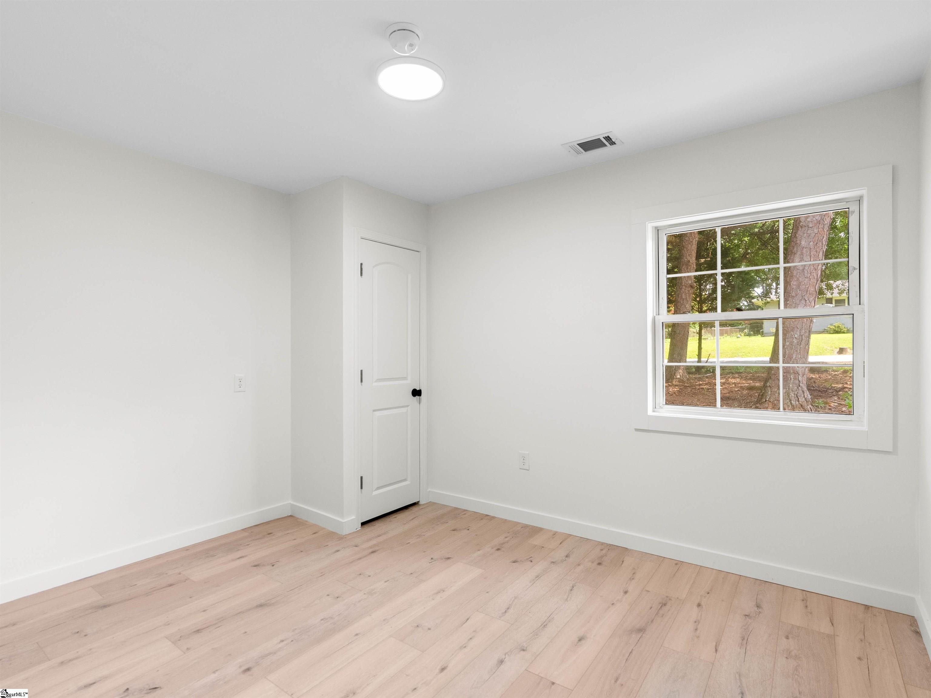 1 Lamar Circle Greenville, SC 29605 - Photo 28 of 32