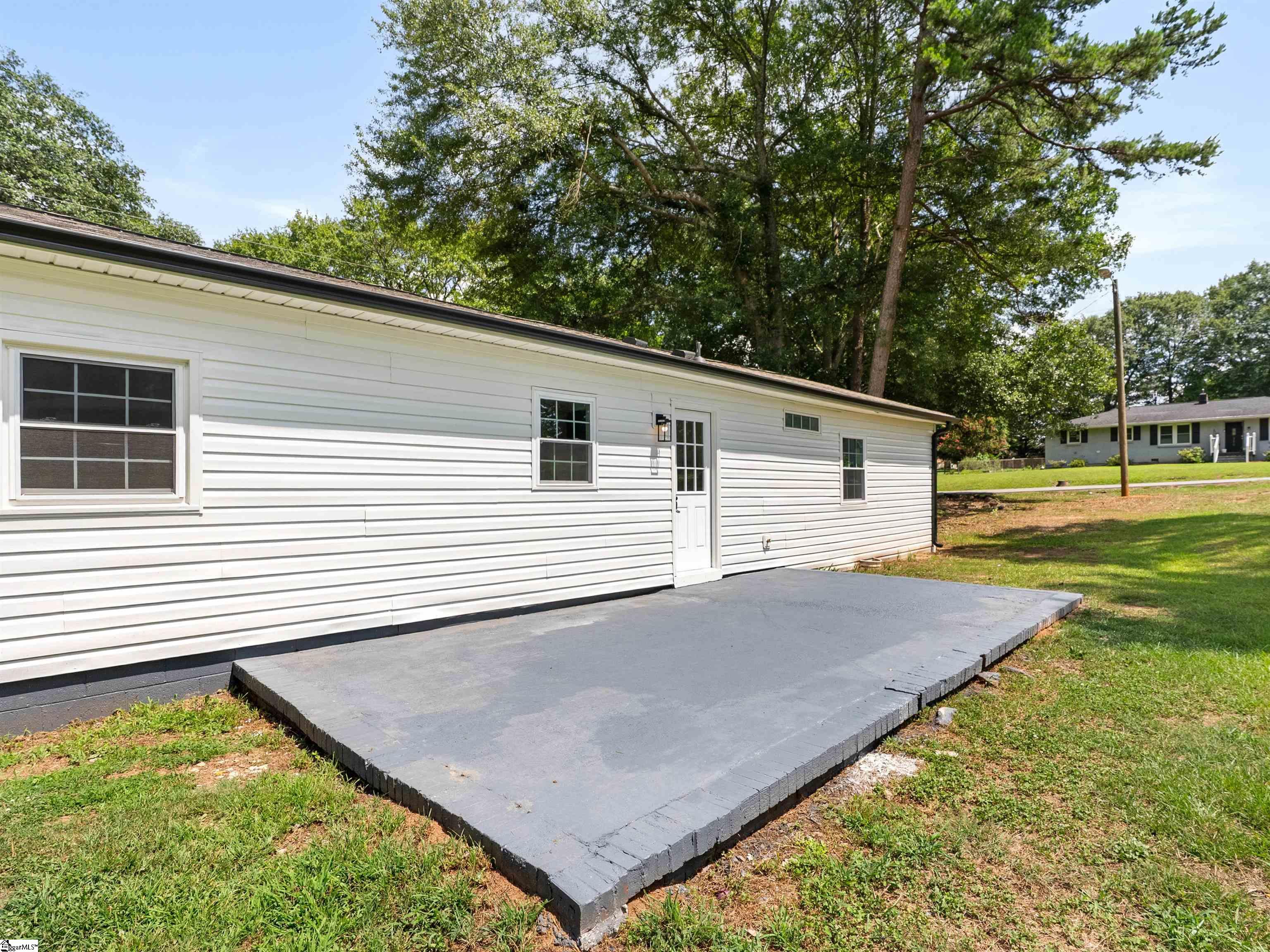 1 Lamar Circle Greenville, SC 29605 - Photo 29 of 32