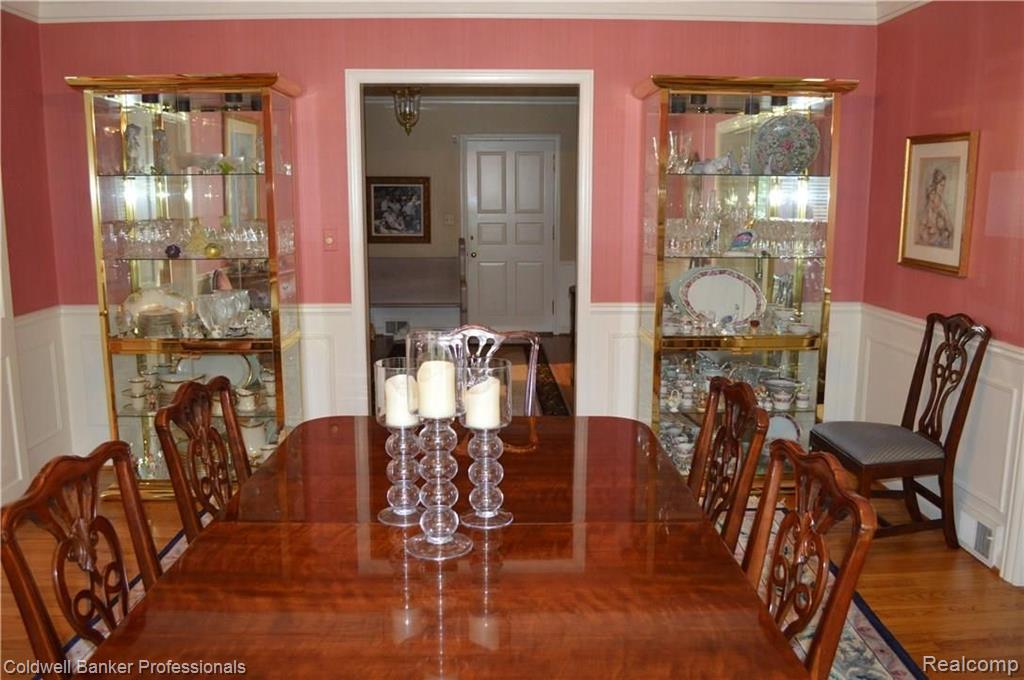 21 Beacon Hill Road Grosse Pointe Farms, MI 48236 - Photo 22 of 93