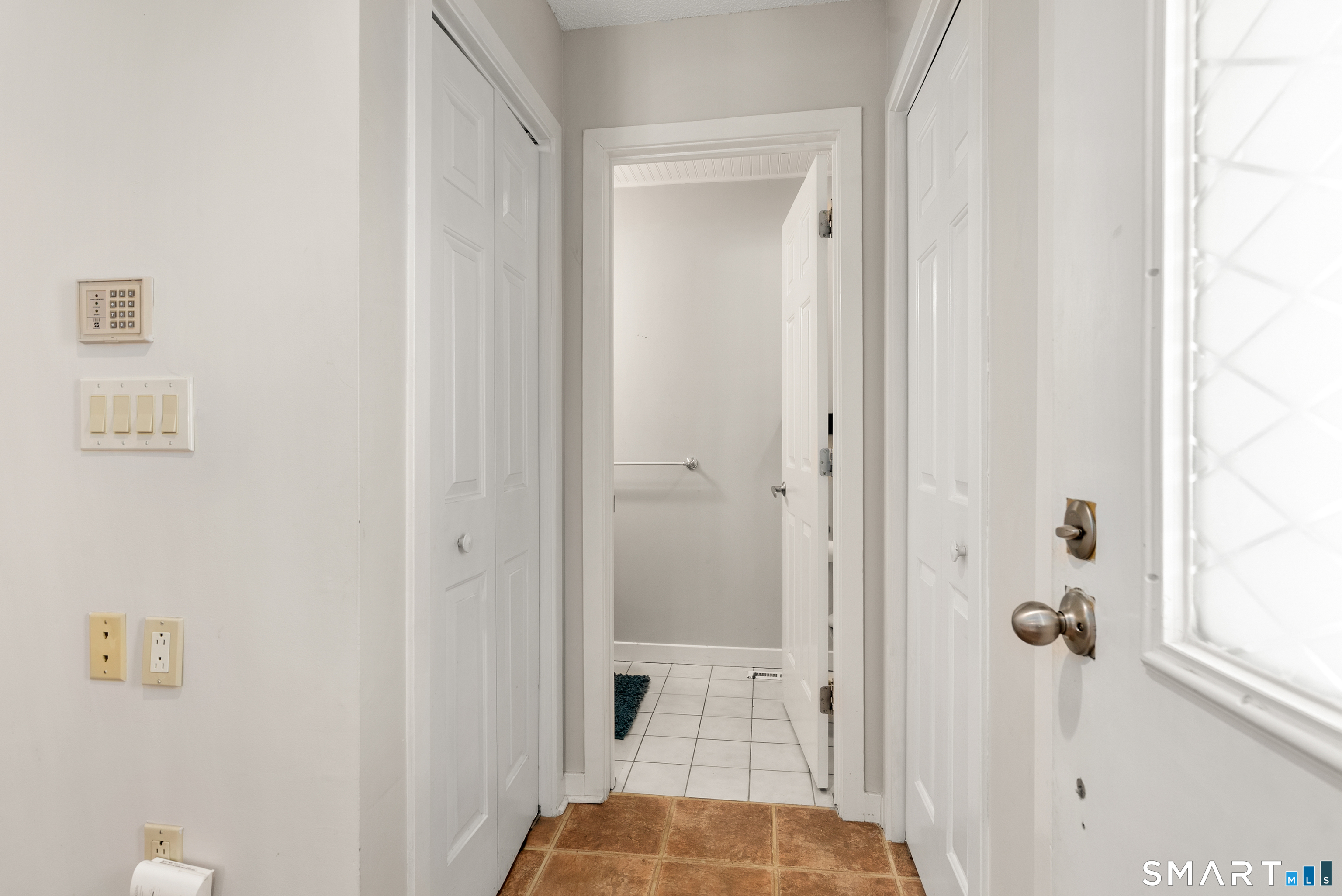 175 South End Road, Unit B10 East Haven, CT 06512 - Photo 16 of 32 a view of bathroom with shower