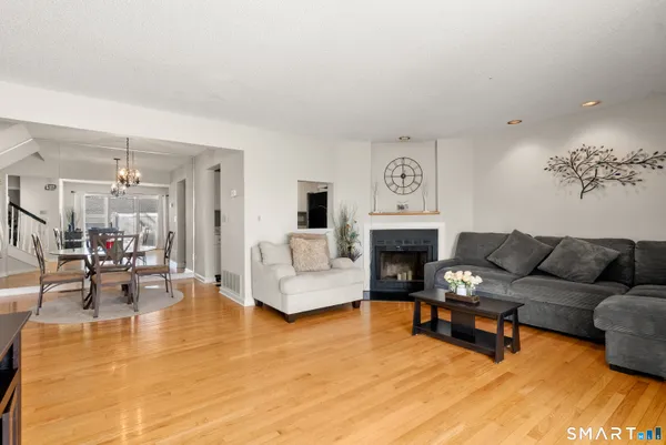 $349,900 | 175 South End Road, Unit B10, East Haven, CT 06512