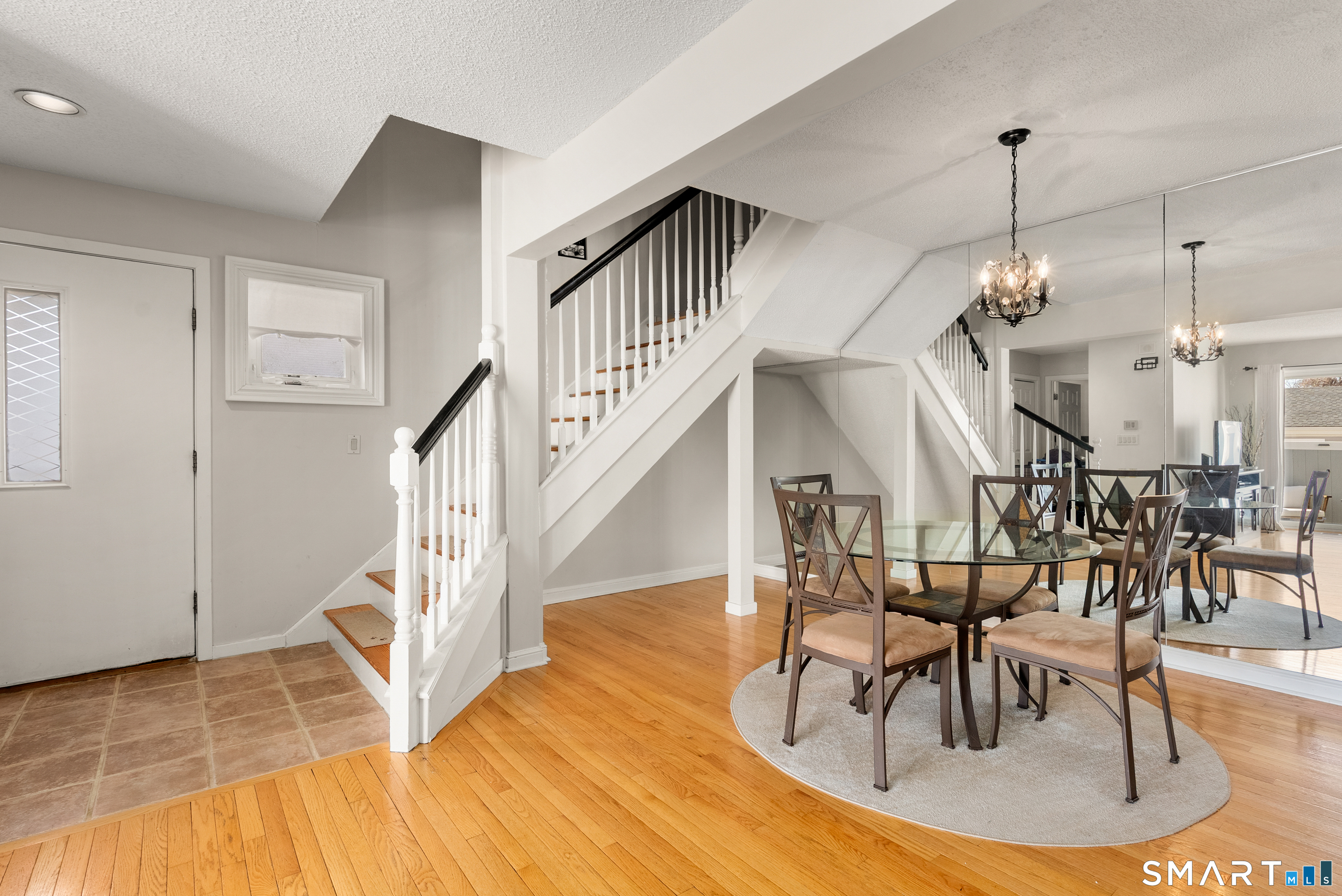 175 South End Road, Unit B10 East Haven, CT 06512 - Photo 10 of 32 a view of a livingroom and dining room
