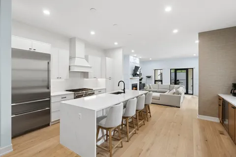 $1,100,000 | 1842 North Whipple Street, Unit 1, Chicago, IL 60647