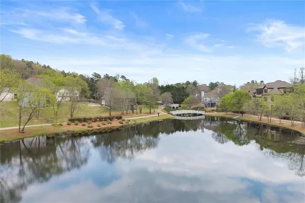$585,000 | 15 Lakeside Way, Cartersville, GA 30121