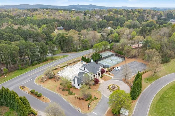 $585,000 | 15 Lakeside Way, Cartersville, GA 30121