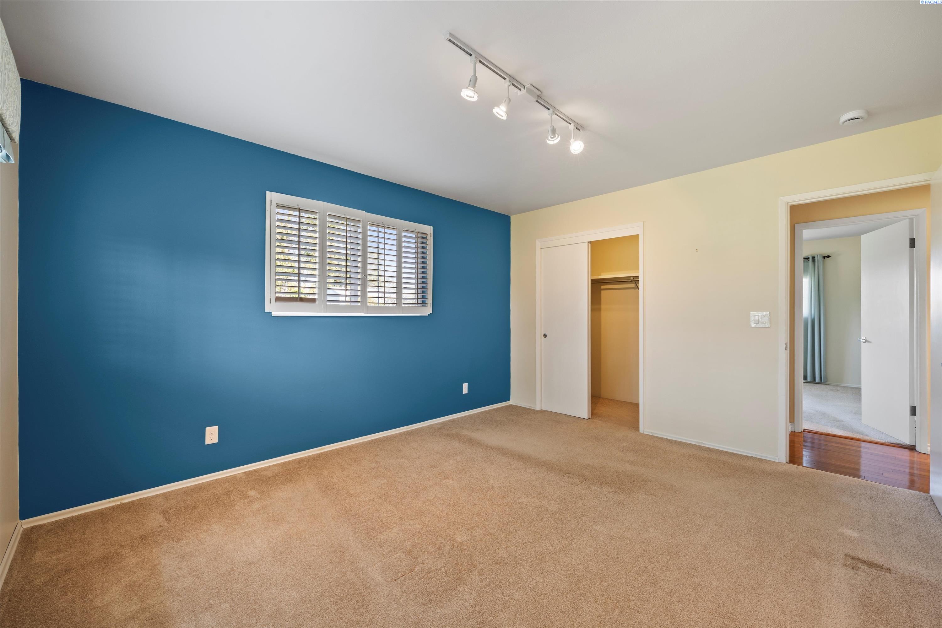 180001 Robertson Road Grandview, WA 98930 - Photo 17 of 47 Gallery Image 17