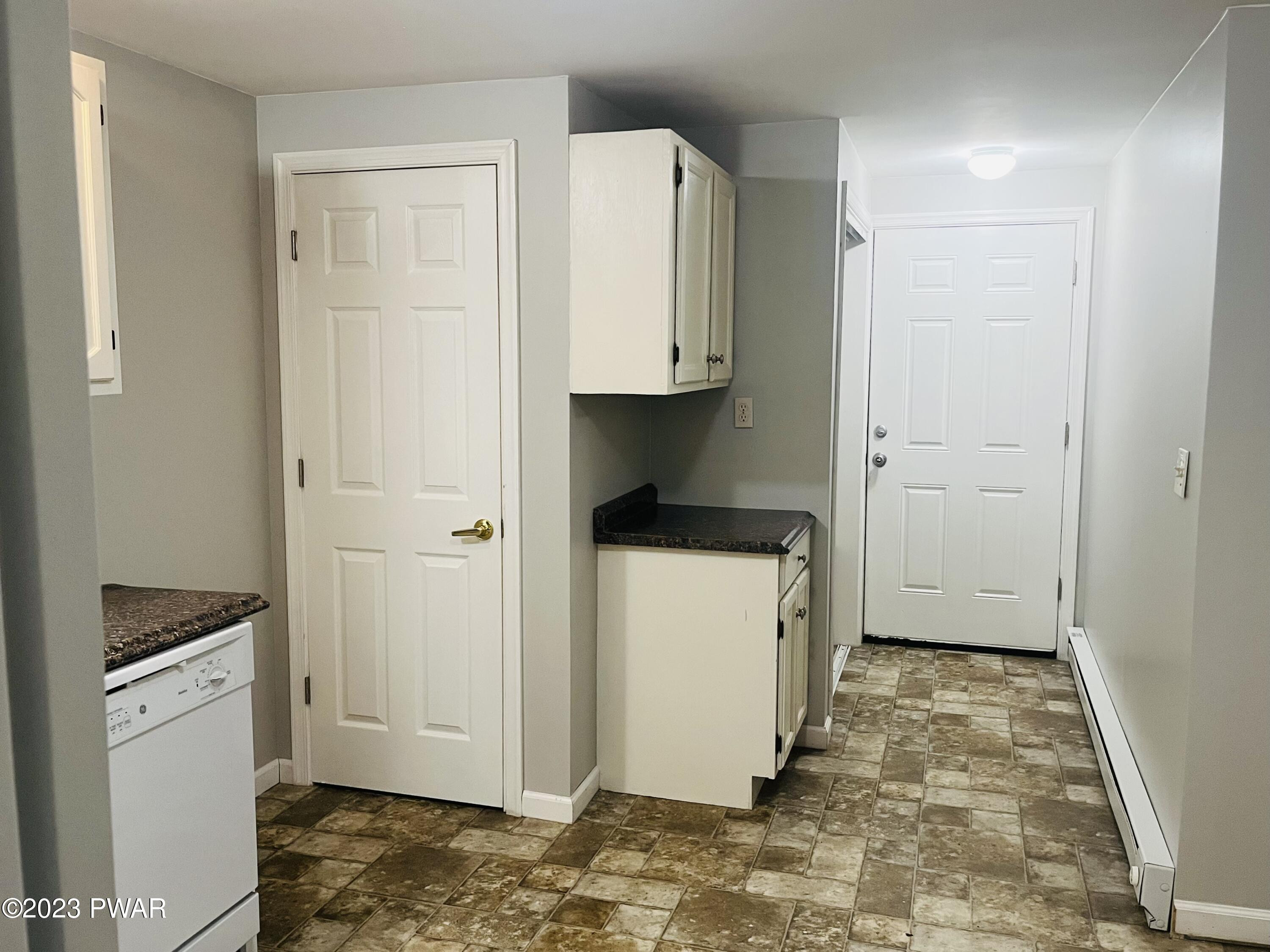 440 Prospect Street Hawley, PA 18428 - Photo 30 of 38