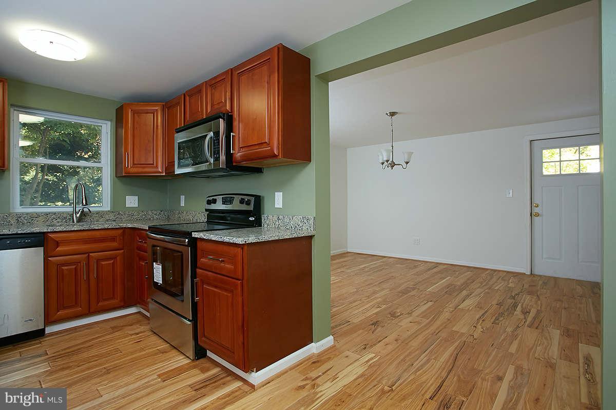 15700 Thompson Road Silver Spring, MD 20905 - Photo 11 of 27 Kitchen
