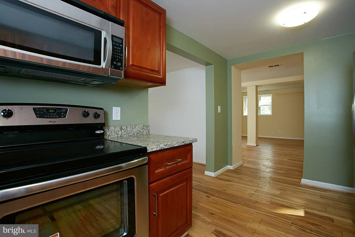 15700 Thompson Road Silver Spring, MD 20905 - Photo 12 of 27 Kitchen