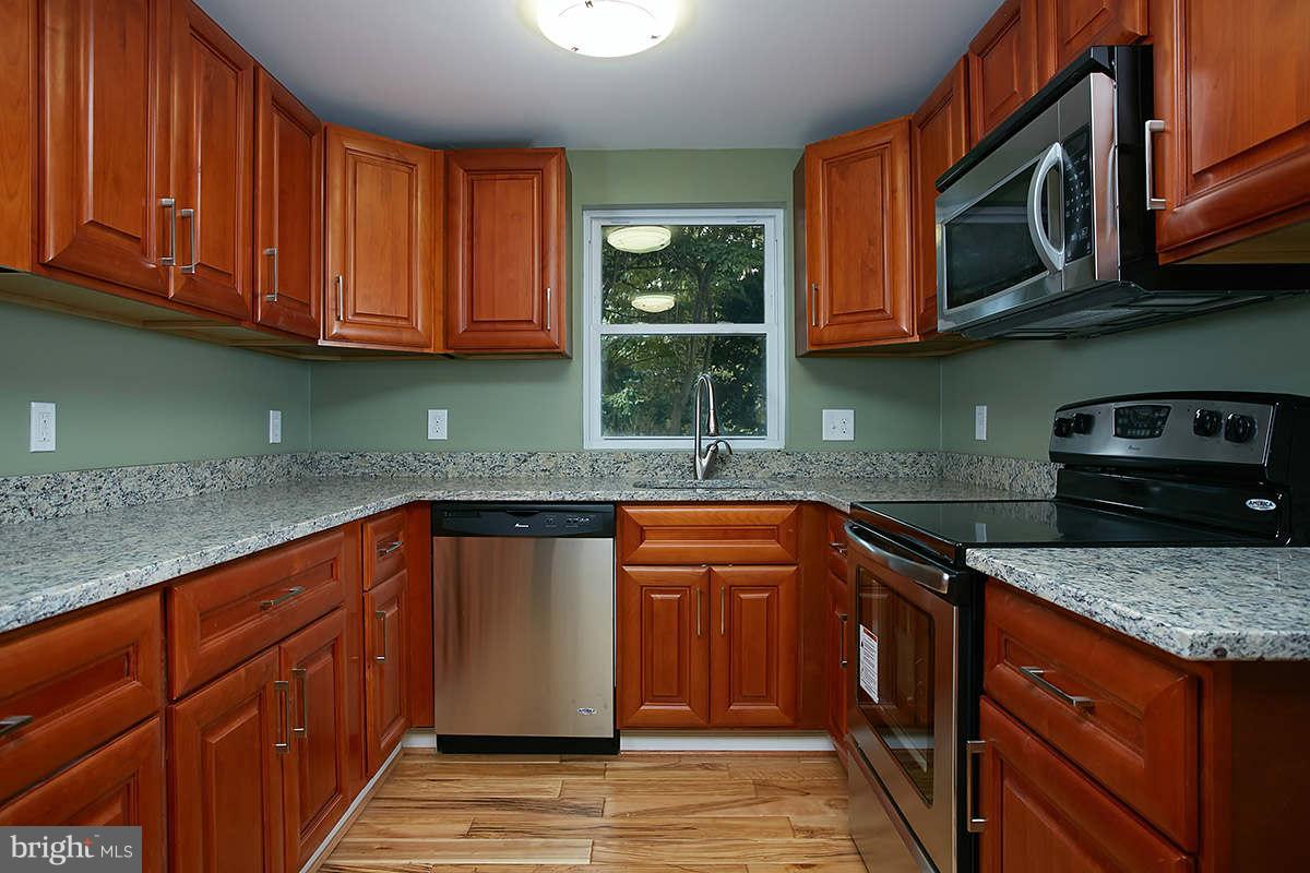 15700 Thompson Road Silver Spring, MD 20905 - Photo 9 of 27 Kitchen
