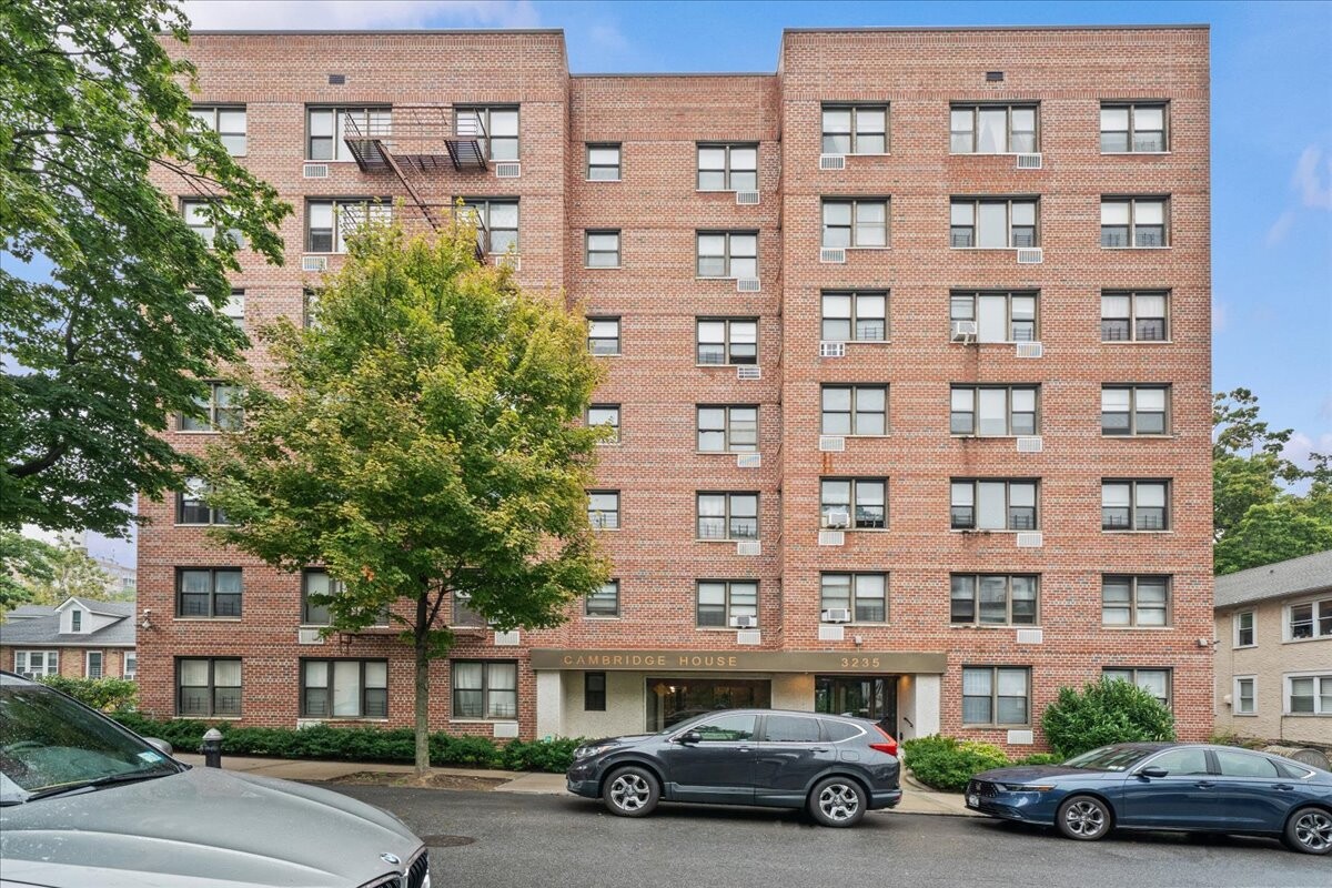 3235 Cambridge Avenue, Unit 5J Bronx, NY 10463 - Photo 13 of 16