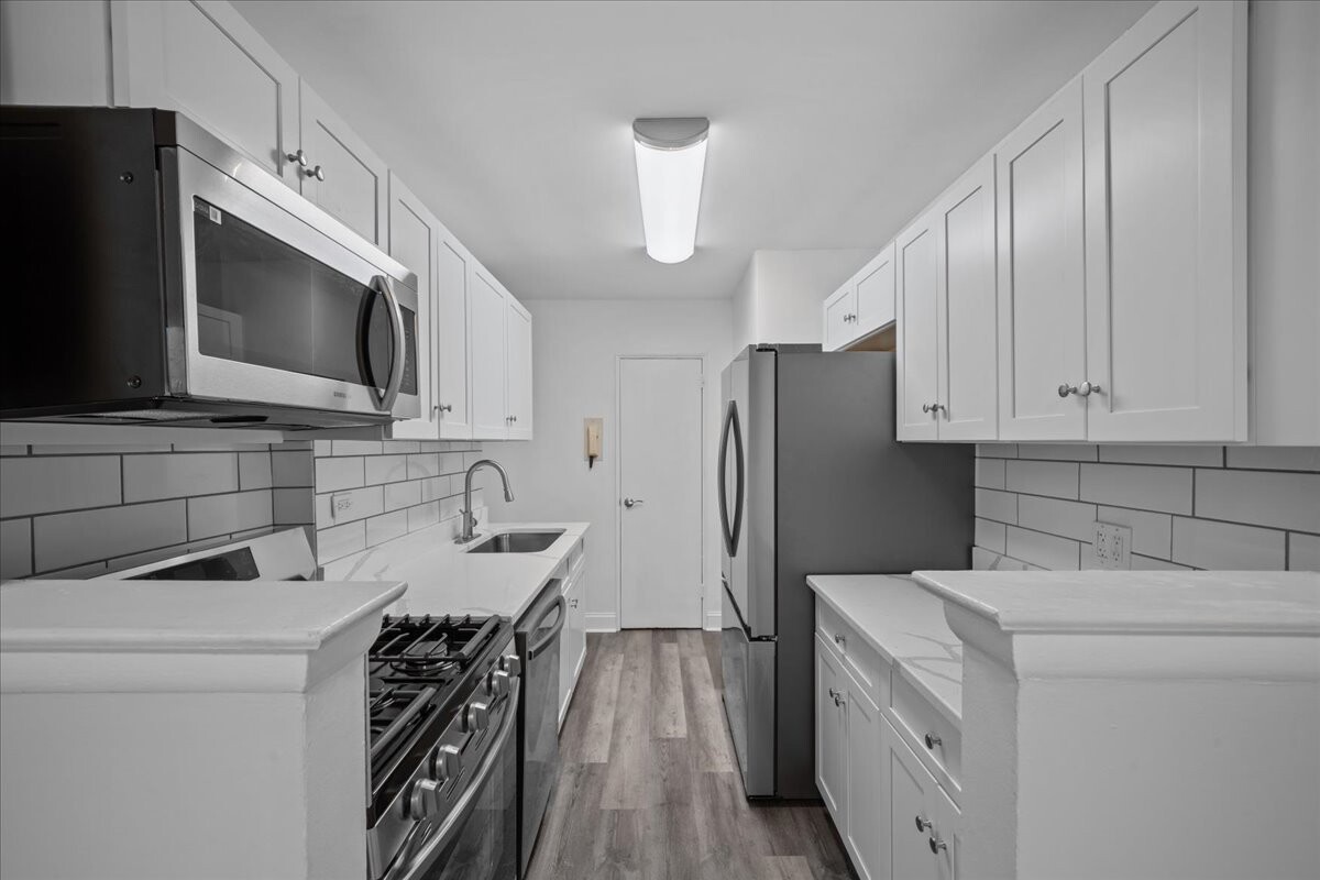 3235 Cambridge Avenue, Unit 5J Bronx, NY 10463 - Photo 2 of 16