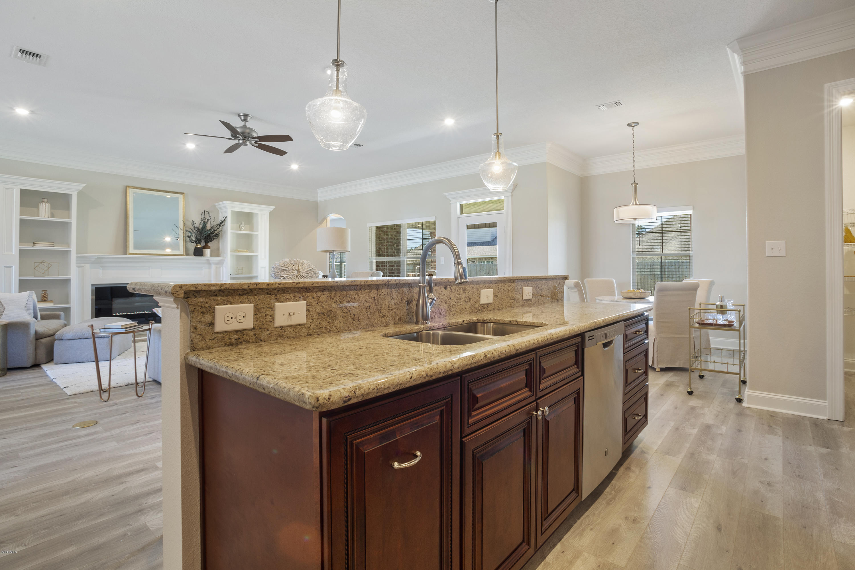 2995 Rue Acadian Gardens Biloxi, MS 39532 - Photo 12 of 29 013