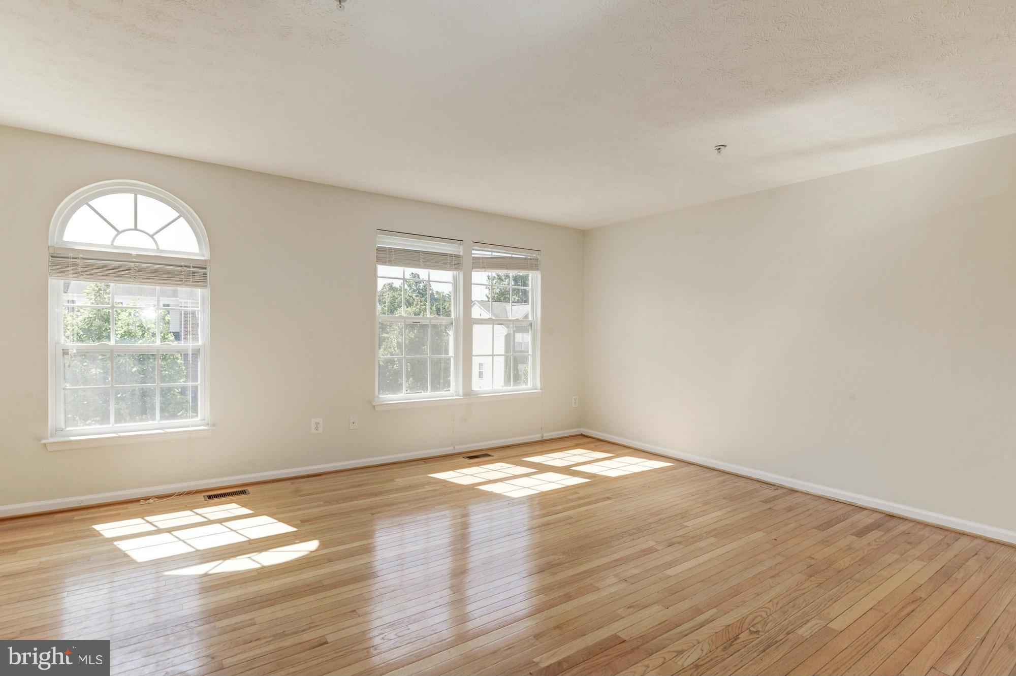 116 Oliver Heights Road Owings Mills, MD 21117 - Photo 12 of 30 Living Room