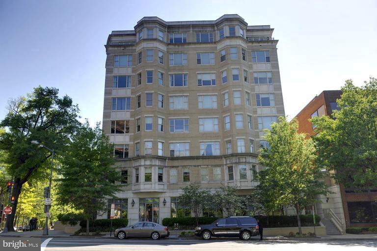 2600 Pennsylvania Avenue Northwest, Unit 704 Washington, DC 20037 - Photo 1 of 24