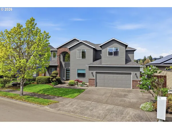 $999,900 | 21157 Northeast Shore Drive, Fairview, OR 97024
