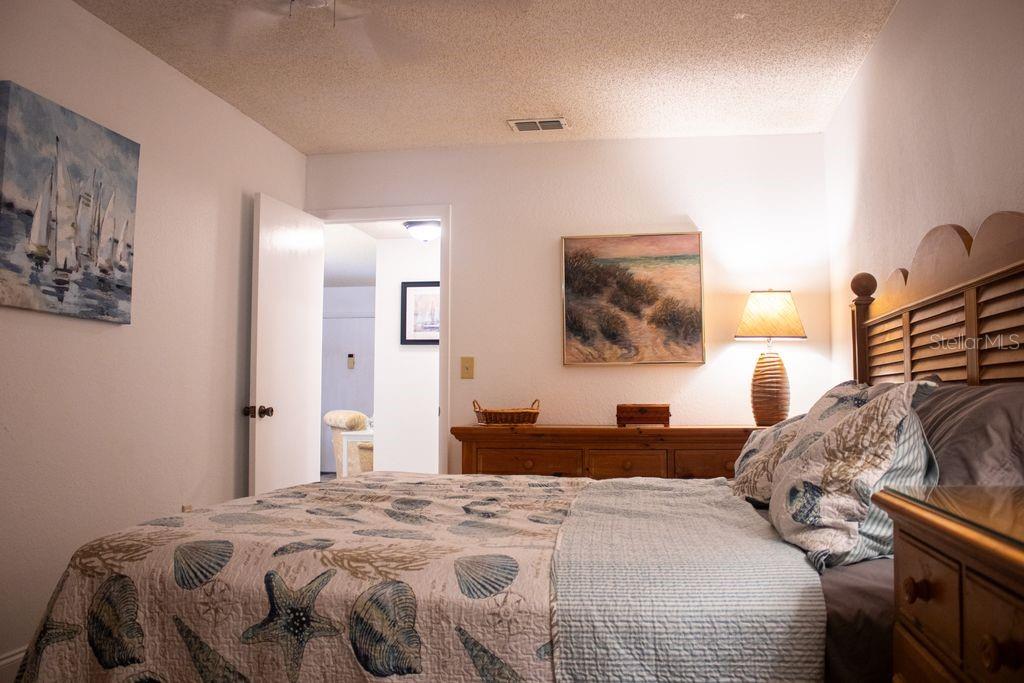 10037 62nd Terrace, Unit 19 St. Petersburg, FL 33708 - Photo 13 of 22