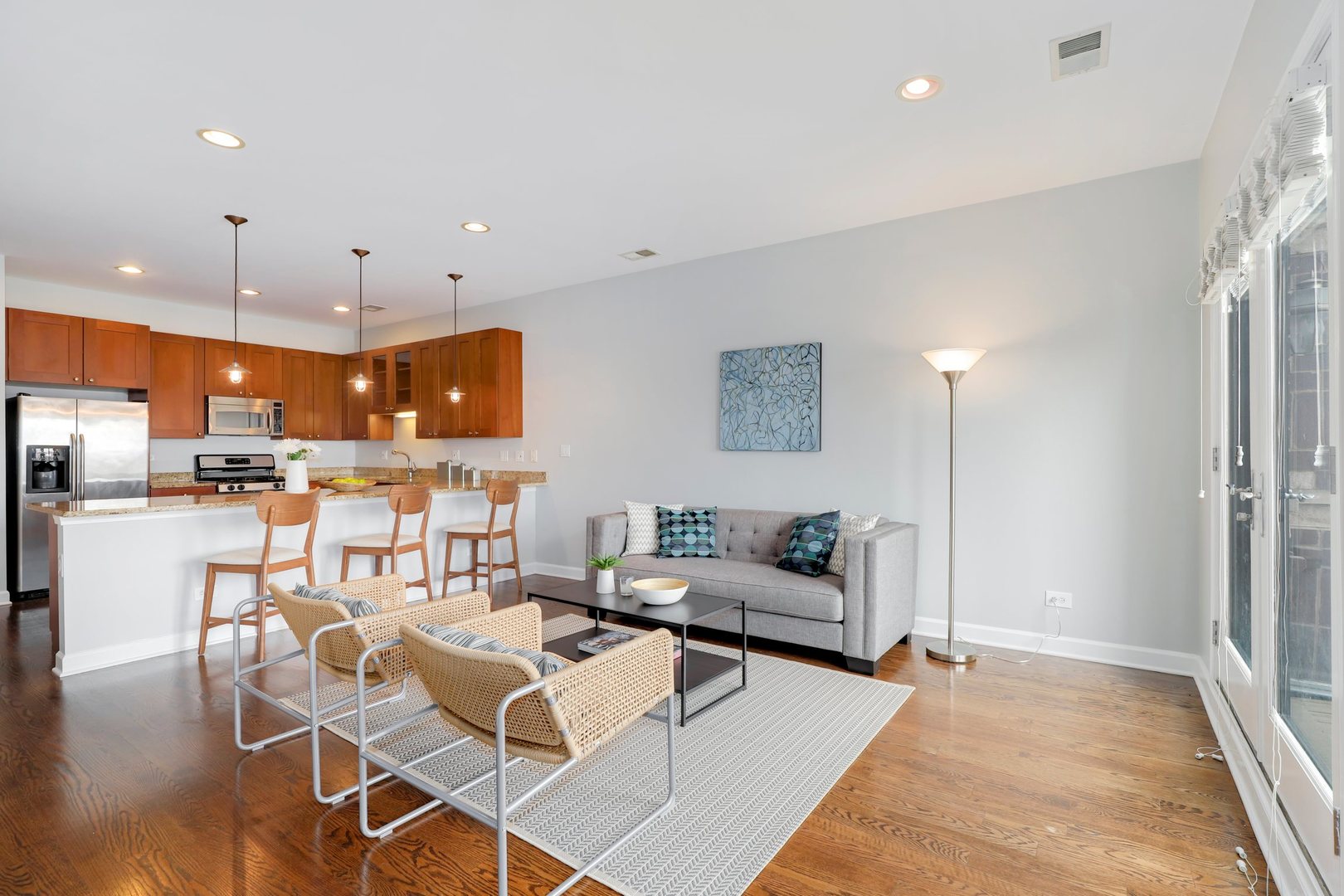 529 North Racine Avenue, Unit 4 Chicago, IL 60642 - Photo 5 of 22