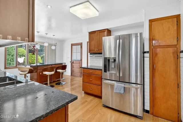 $429,000 | 545 Columbia St Extension, Colonie, NY 12047