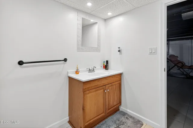 $429,000 | 545 Columbia St Extension, Colonie, NY 12047