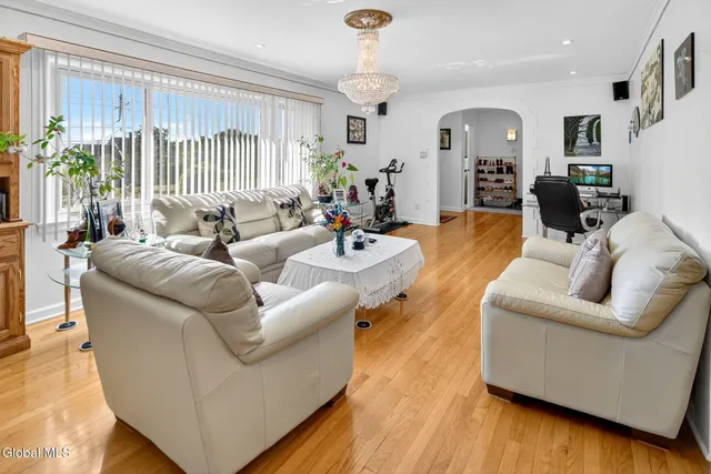 $429,000 | 545 Columbia St Extension, Colonie, NY 12047