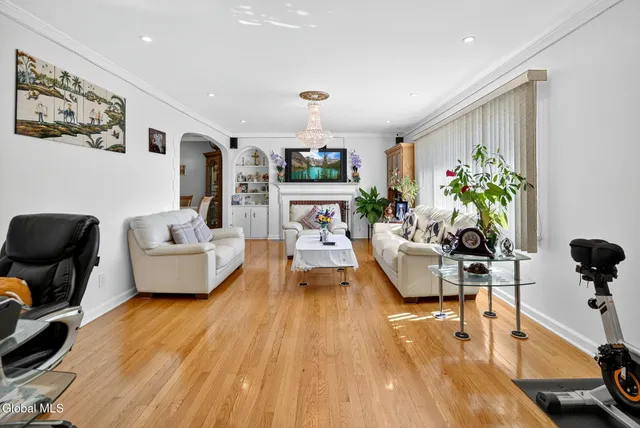 $429,000 | 545 Columbia St Extension, Colonie, NY 12047