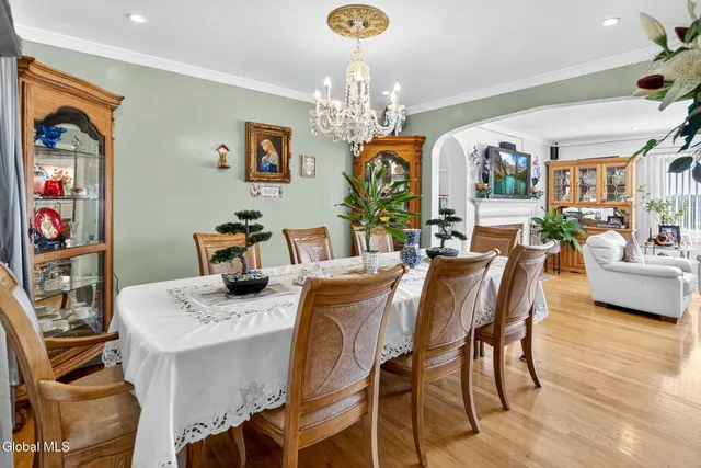 $429,000 | 545 Columbia St Extension, Colonie, NY 12047