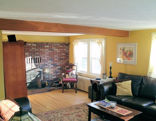 26 Colonial Road Westbrook, ME 04092 - Photo 5 of 16 Living Room.