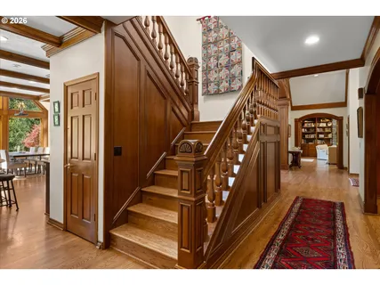 $2,100,000 | 21469 Waterford Place, West Linn, OR 97068