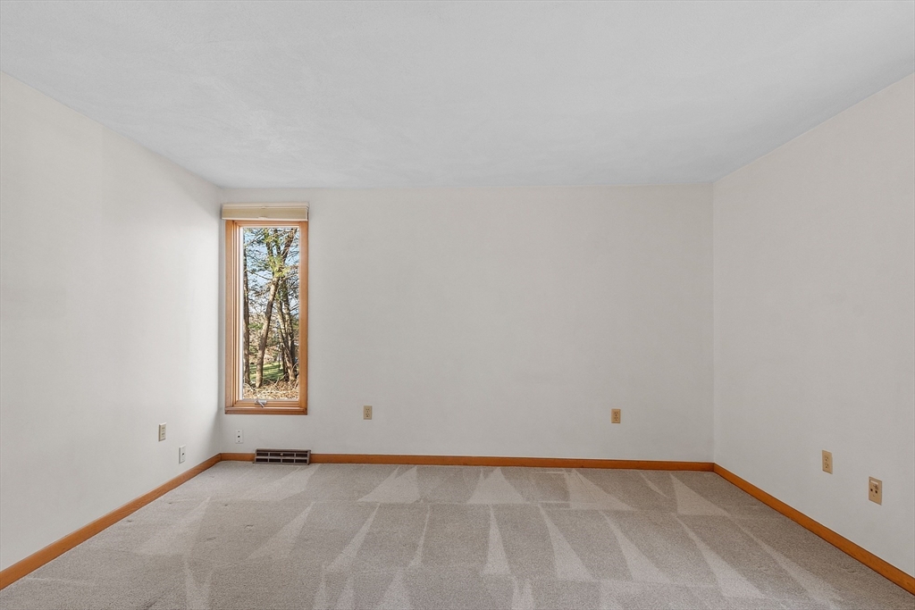 16 Wagontrail Road Chelmsford, MA 01824 - Photo 12 of 42 Gallery Image 12