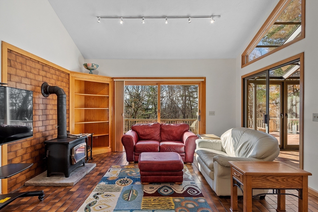 16 Wagontrail Road Chelmsford, MA 01824 - Photo 21 of 42 Gallery Image 21