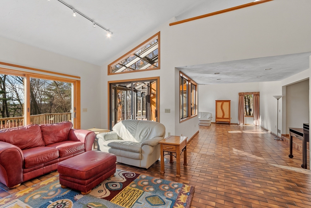 16 Wagontrail Road Chelmsford, MA 01824 - Photo 22 of 42 Gallery Image 22