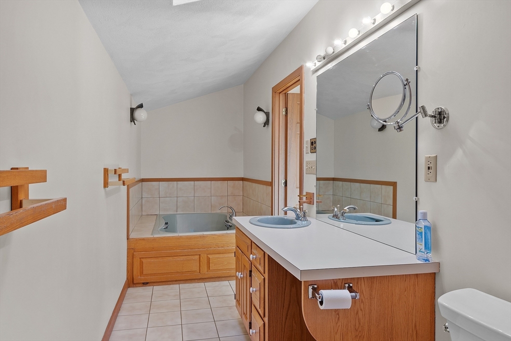 16 Wagontrail Road Chelmsford, MA 01824 - Photo 35 of 42 Gallery Image 35