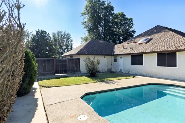 $485,000 | 2061 Santa Ana Avenue, Clovis, CA 93611