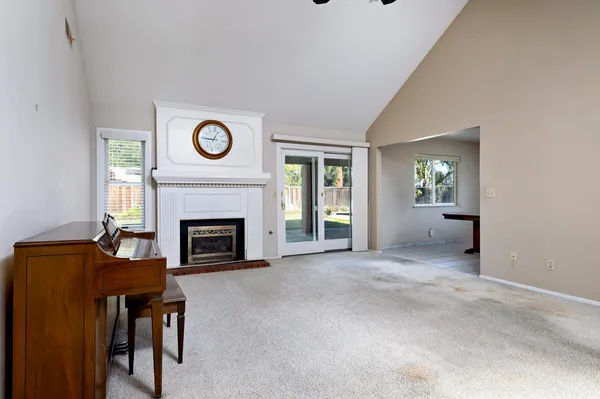 $485,000 | 2061 Santa Ana Avenue, Clovis, CA 93611