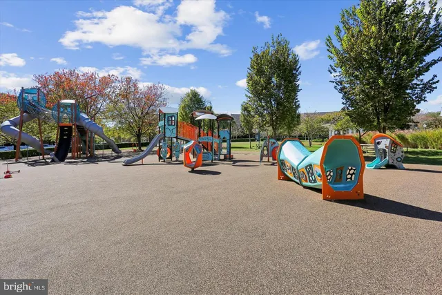 $449,900 | 106 Booth Street, Unit 34, Gaithersburg, MD 20878