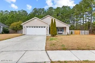 $1,795 | 4017 West Whitehead Drive, Jacksonville, NC 28546