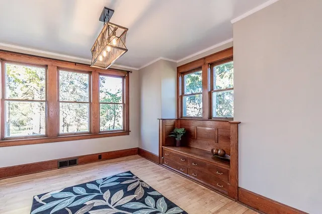 $229,000 | 406 West Fulton Street, Waupaca, WI 54981