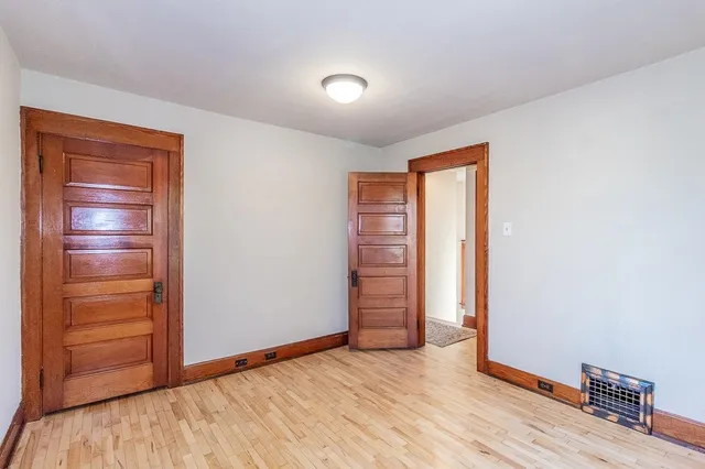 $229,000 | 406 West Fulton Street, Waupaca, WI 54981