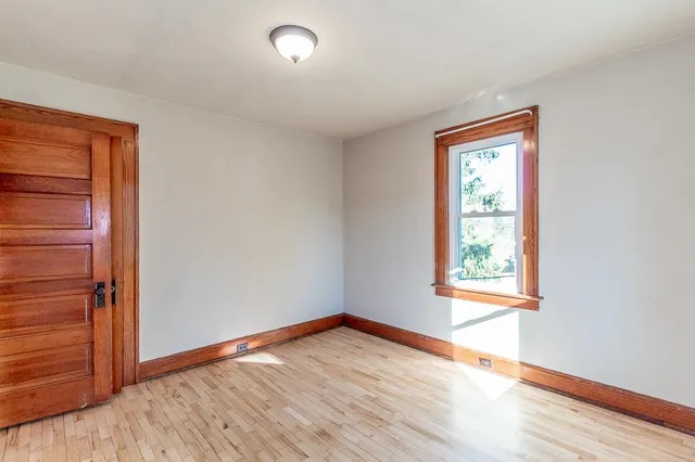 $229,000 | 406 West Fulton Street, Waupaca, WI 54981