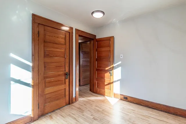 $229,000 | 406 West Fulton Street, Waupaca, WI 54981