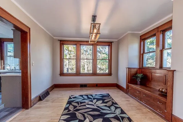 $229,000 | 406 West Fulton Street, Waupaca, WI 54981