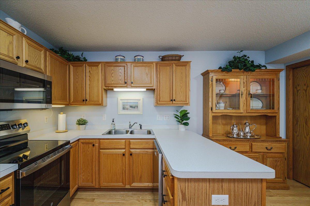 2775 Ranchview Lane North, Unit 4 Plymouth, MN 55447 - Photo 11 of 29
